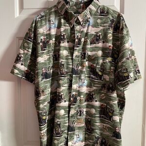 Men's X Large (XL) Star Wars RSVLTS Mandalorian Season 1 button down shirt.